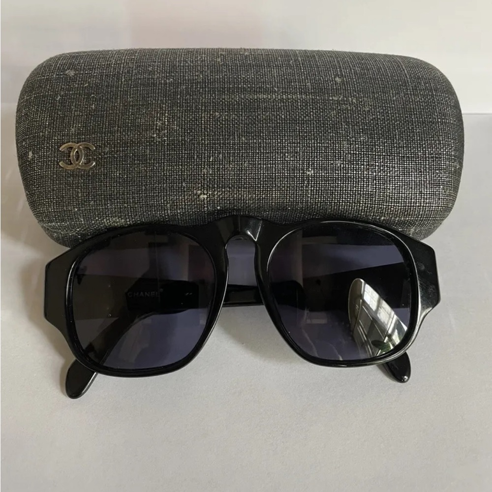 Chanel Gold CC Logo Sunglasses Black 01452 94305 Women Used